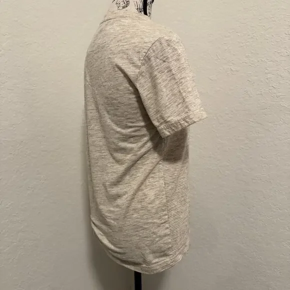 G by Guess Oatmeal Henley Tee Size XS Casual Basic Layering Comfy School - Picture 8 of 8